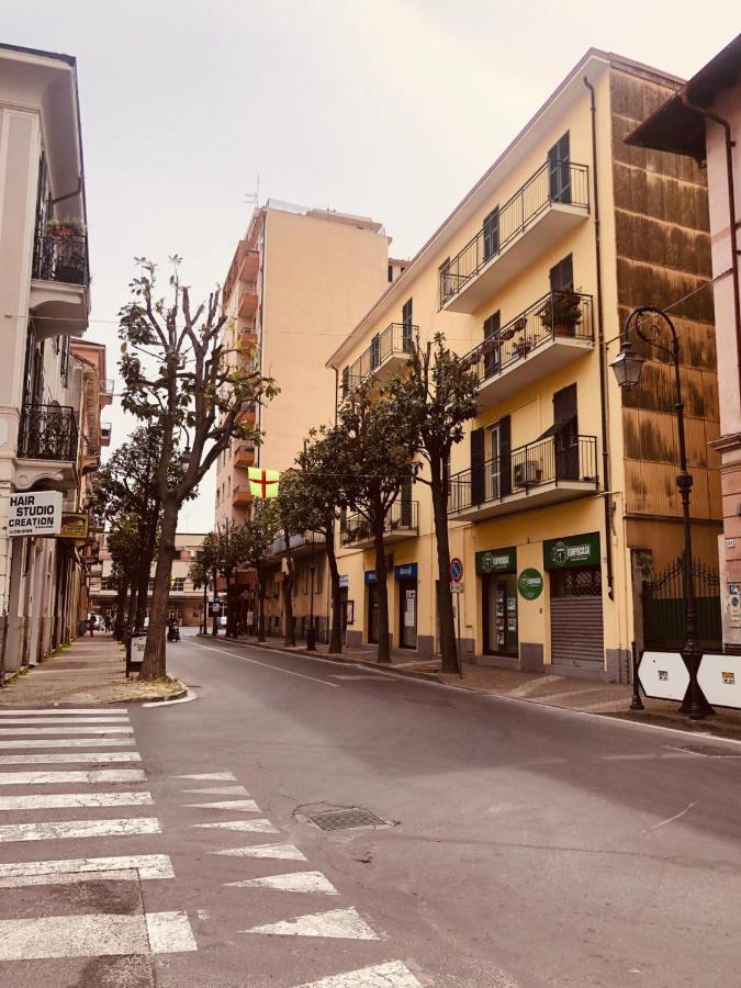 La Via Del Mare Lägenhet Albenga Exteriör bild